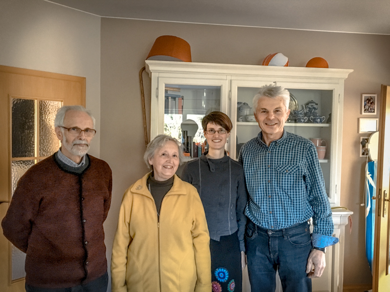 Zu Besuch (v.l.) : Wolfgang Rimroth, Dorothea Rimroth und Tochter Christiane Rimroth sowie Gerhard Jahreis