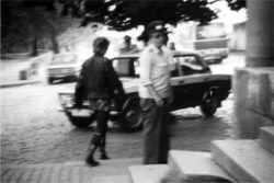 Polizeieinsatz gegen Punks in Nauemburg 1983 (Bildrechte: Geralf Pochop)